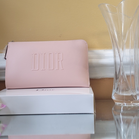 Dior Pouch - Picture 13 of 16